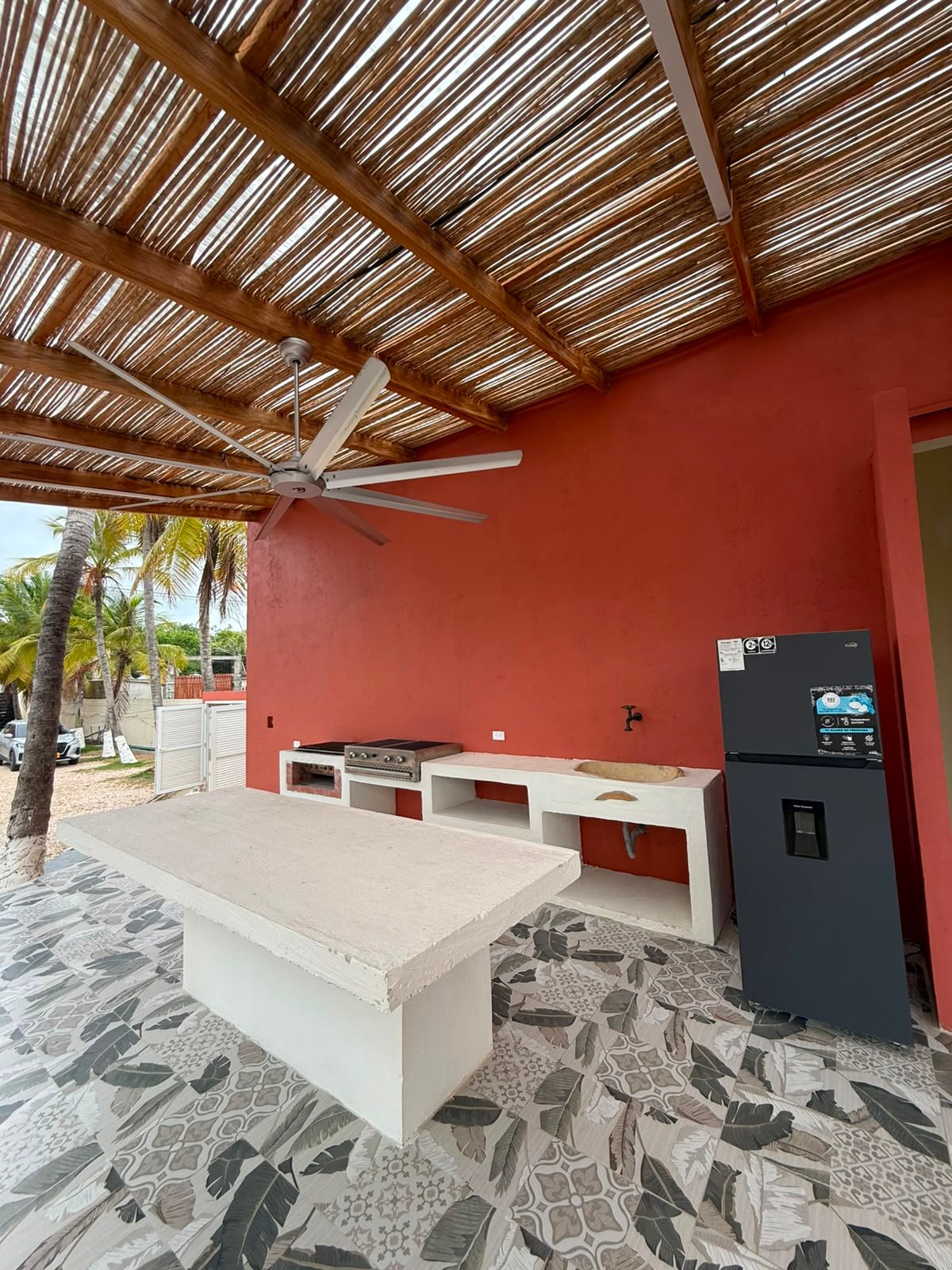 MANSION EN VENTA SOBRE EL MAR CARIBE EN COVEÑAS – SUCRE – COLOMBIA