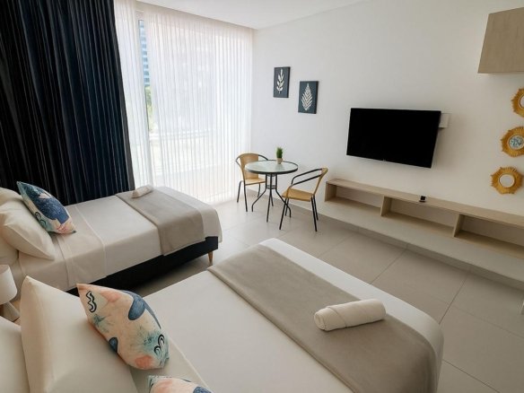 Suite en Venta a 50 Metros de la Playa | Bello Horizonte, Santa Marta
