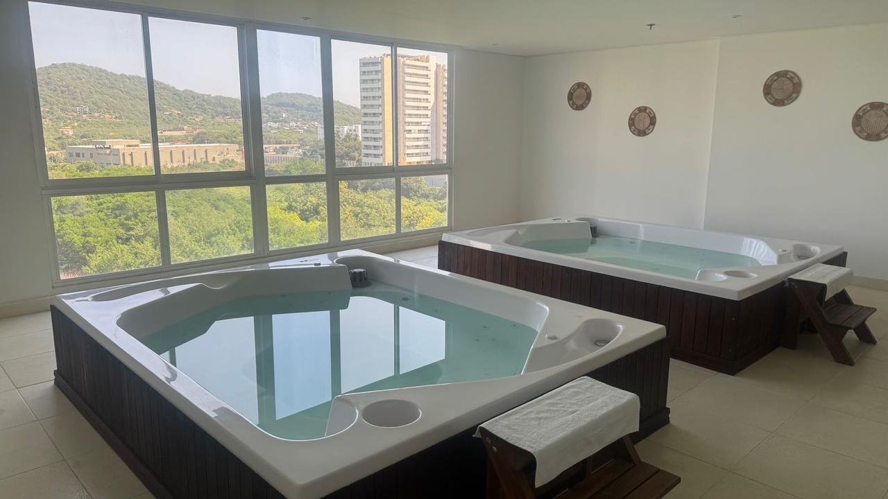 Suite en Venta a 50 Metros de la Playa | Bello Horizonte, Santa Marta